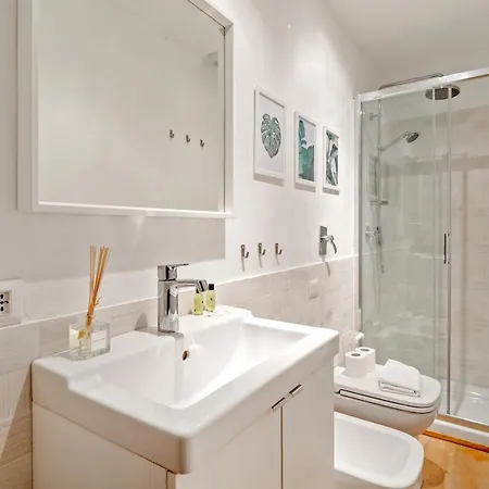 Porta Venezia Modern Loft - The Door Apartment